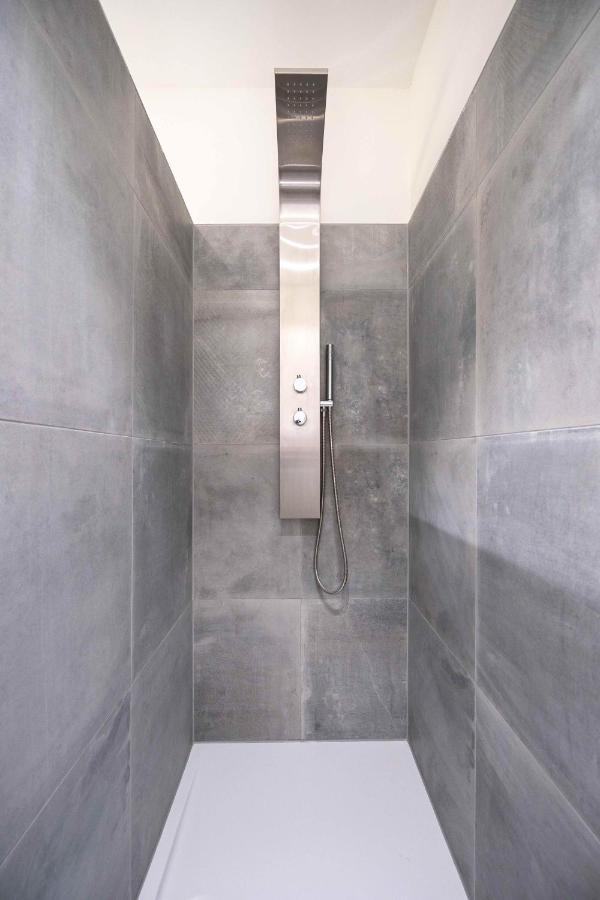 Shway - The Blue Parrot Apartment Антверпен Екстериор снимка